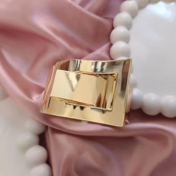 Screne twist hand cuff
