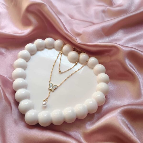 Mother of pearl necklace