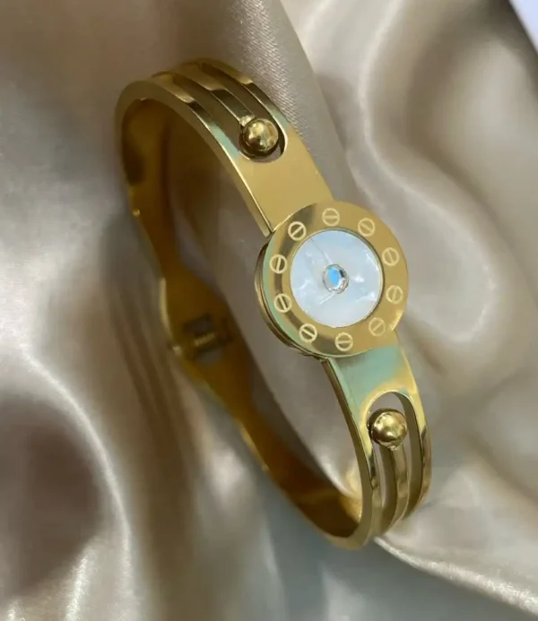 designer anti tarnish gold bracelet