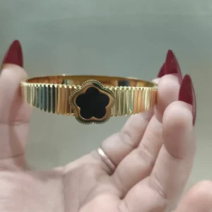 Clover black and gold bangle bracelet Anti tarnish