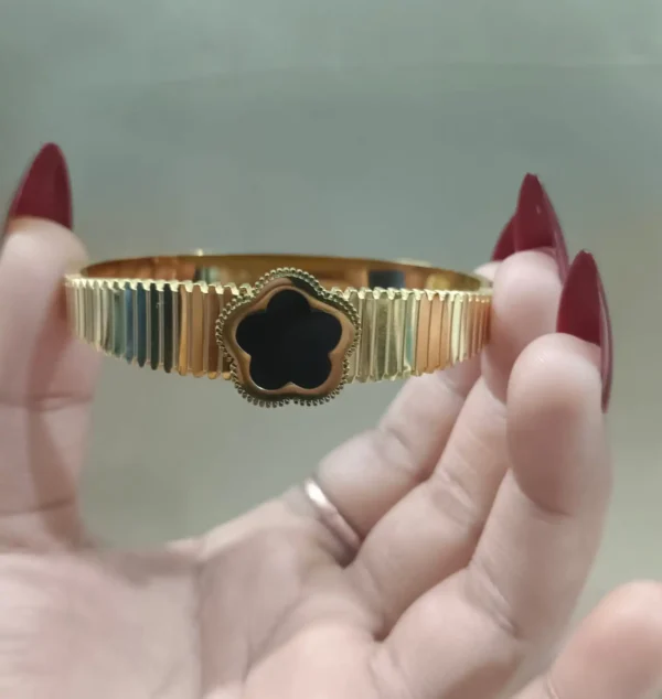 Clover black and gold bangle bracelet Anti tarnish