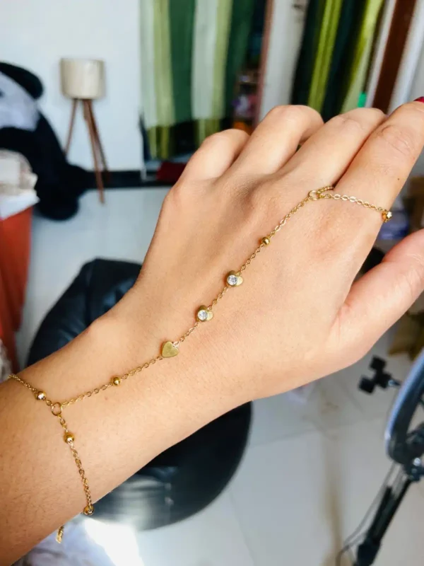 heart hand chain
