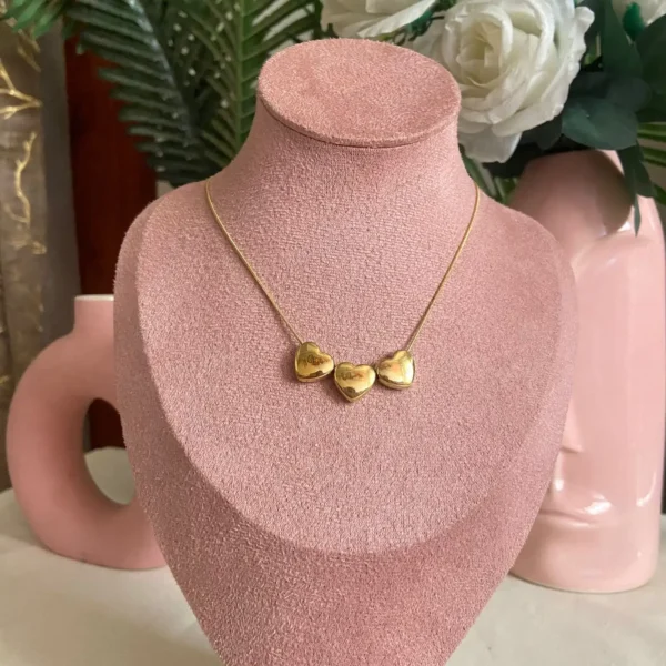 Triple solid hear anti-tarnish chain pendent