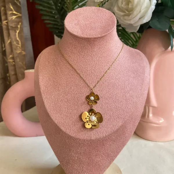 Hanae flows design anti-tarnish chain pendent