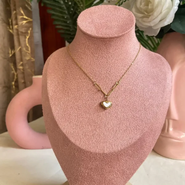 Kia mop heart solid chain pendent